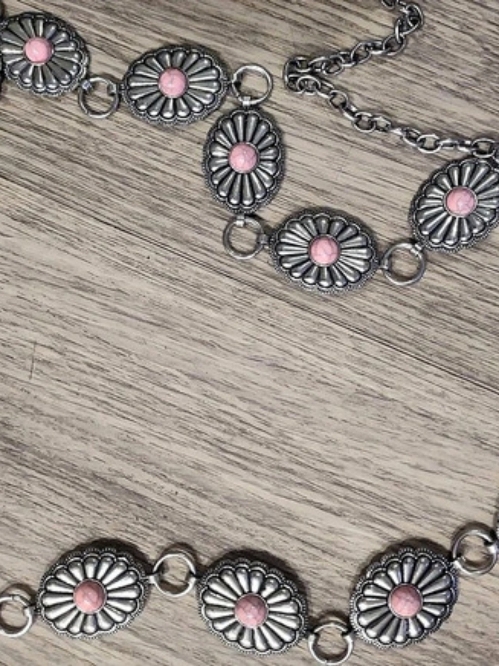 Montana West Pink Concho Chain Belt in Silver & Pink